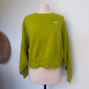 Nike Women's Cropped Crewneck (Green)